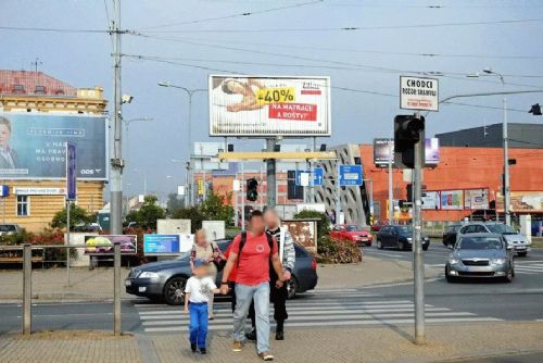 Plzeň omezuje vizuální smog - velké reklamy zmizí z centra