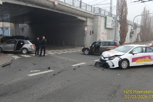 Ranní námraza zaskočila Plzeňsko, tři zranění