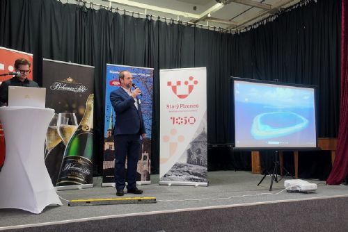 Starý Plzenec se vrátil o tisíc let zpět. Výročí připomněla konference i středověké slavnosti