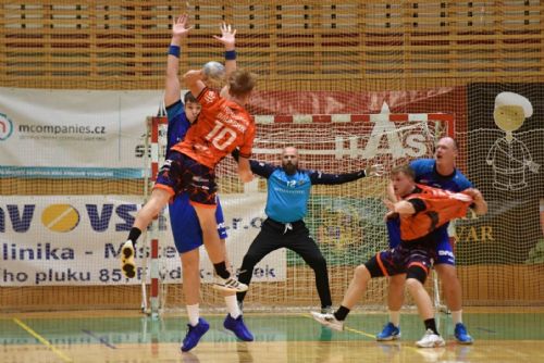 Talent veze z Frýdku dva body. Plzeň po obratu ve druhé půli vyhrála 27:24