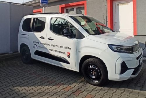 Vejprnice spouštějí sdílené elektroauto. Lidé si ho nově půjčí přes aplikaci