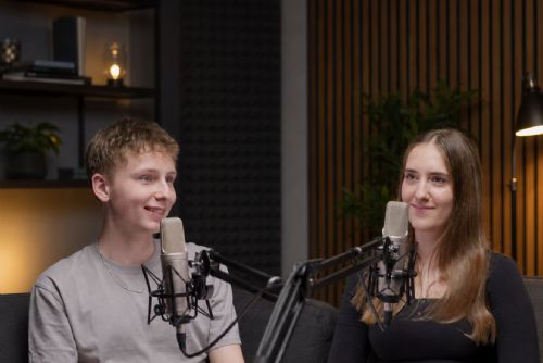 Z vejšky o vejšce. Nový podcast má středoškolákům ukázat skutečný život na ZČU