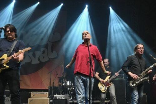 Tony Ducháček se vrací! GARAGE zahraje ve Starém Plzenci už o víkendu