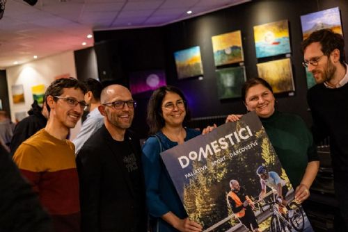 1 000 km pro hospice: osm bývalých pečujících vyráží na benefiční cyklojízdu