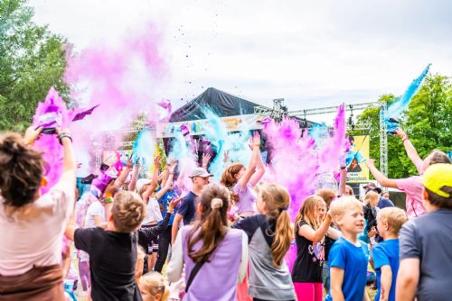 Bezva Fest Plzeň - zábava pro rodiny a podpora pro malou Dianku