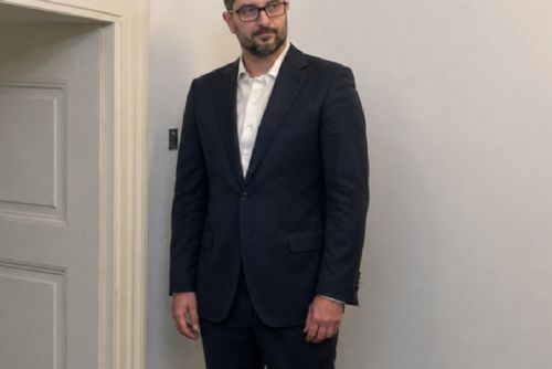Bývalému děkanovi ZČU soud potvrdil podmínku. Univerzitě musí zaplatit 765 tisíc korun