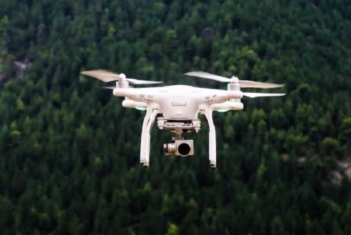 České Švýcarsko inovuje protipožární ochranu: Nové drony a technologie za 3 mil. Kč