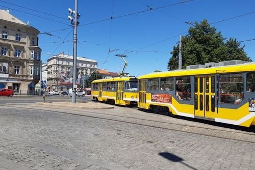 Dnes se mění doprava v centru Plzně. Západní část Náměstí Republiky je pěší zóna