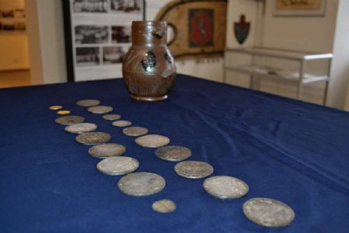 Drhovský poklad znovuobjeven díky archivním záznamům v Příbrami
