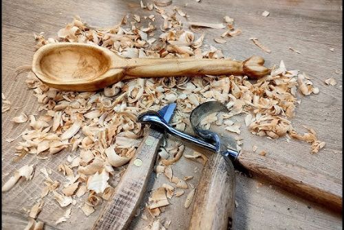 Lžíce pro estébáky i vězně - 101 lžic Mariána Vaňka