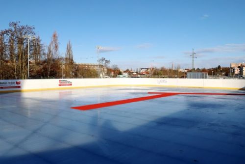 Na Slovanech se pro velký zájem prodlouží bruslení až do 15.února