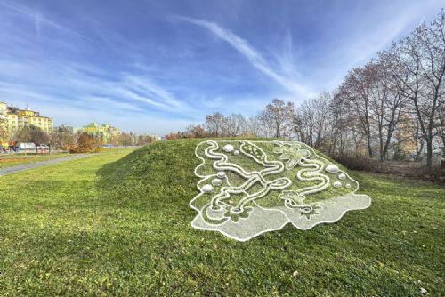Obyvatelé Lochotína chtějí kuličkovou dráhu, vjemový chodník a více zeleně
