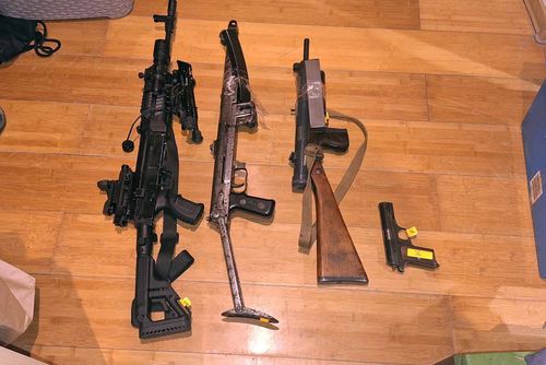 Pervitin a arsenál v rodinném domě na Ivančicku