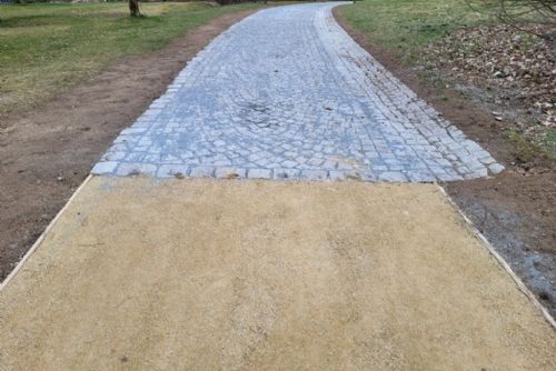 Plzeň vylepšila Borský park. Nejvíce vyšlapaná místa dostala pevnější povrch