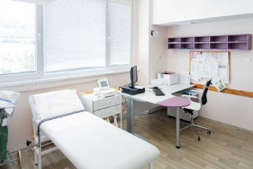 Prachatická porodnice ohrožena uzavřením: Místní obyvatelé bojují peticí