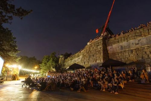 Praha ustoupila. Kulturní prostor Stalin na Letné se vrací do městského tržního řádu