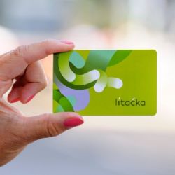 Pražané letos mění stovky tisíc Lítaček. Srpnový nedostatek karet už je vyřešen
