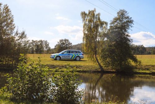 U Chotíkova našli v rybníku tělo muže. Případ vyšetřují kriminalisté