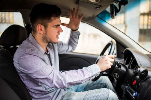Úsekové radary zklidňují obce, mimo ně rychlostní limity stále ignorovány