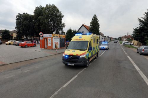 V Kozolupech potyčka skončila bodným zraněním 19letého muže. Druhý byl zadržen