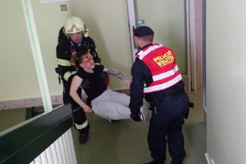 V Příbrami nacvičovali evakuaci pavilonu I i aktivaci traumaplánu. Cvičení prověřilo spolupráci složek IZS