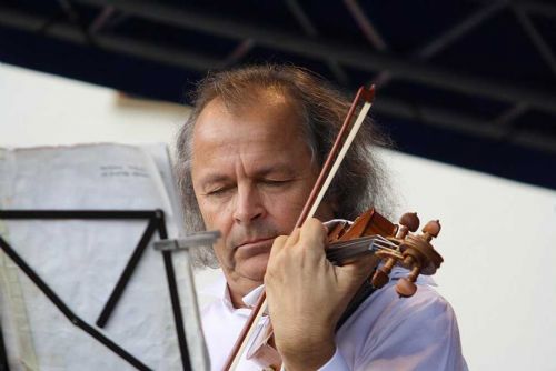 Václav Hudeček: Inspirující talent české hudby