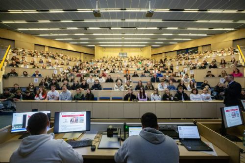 ZČU přitáhla dnem otevřených dveří tisíce zájemců