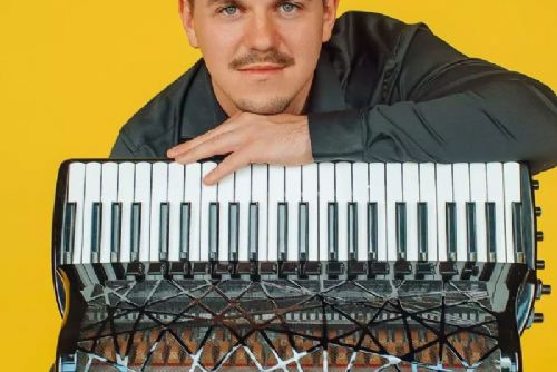 Akordeon jako koncertní nástroj. Do Plzně přijede moldavský virtuos Radu Ratoi