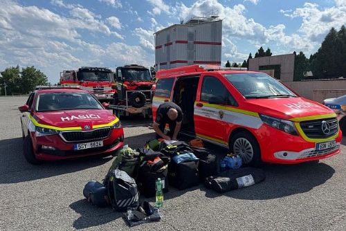 Čeští hasiči z Plzně odjeli bojovat s požáry v Řecku