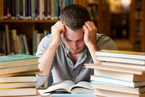 Maturity jdou v Plzni do finále. Studenty čekají ústní zkoušky, komise i losování otázek