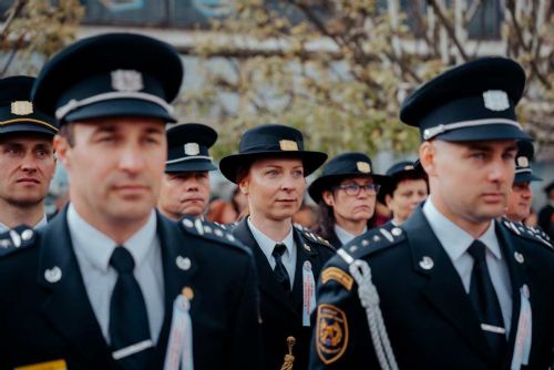 Opava slavila 80 let hasičů: Ocenění pro hrdiny