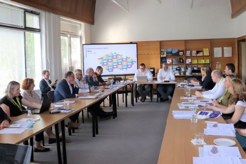 Plzeň a další města tlačí na stát. Potřebují peníze na dopravu, byty i klima