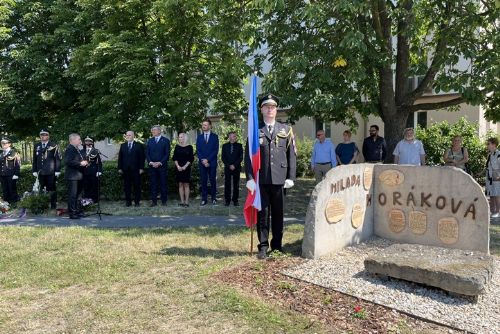 Plzeň uctila památku Milady Horákové na Slovanech, radní připomněli 76 let od její popravy