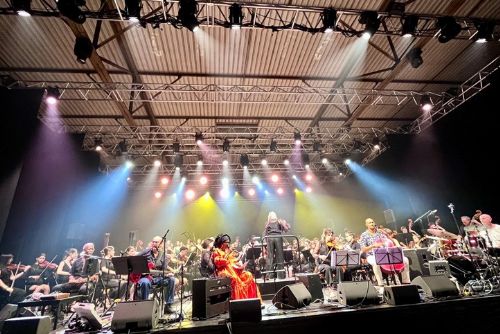 Plzeňští studenti hráli v mezinárodním orchestru v Limoges. Představili symfonický rap