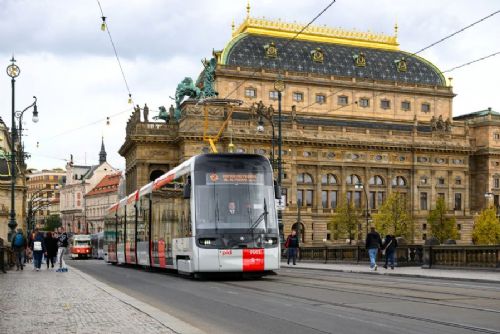 Praha přikoupí 25 tramvají Škoda 52T za více než dvě miliardy. Část zaplatí evropská dotace
