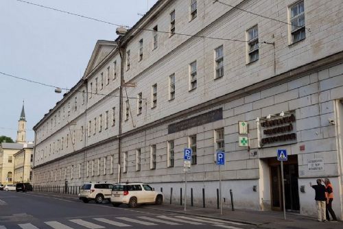 Ve VFN vzniklo nové centrum pro lidi se závislostmi a duševními obtížemi