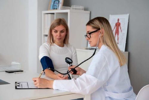 Velká Bíteš čeká 3,5 roku na pediatra, region volá po větší podpoře