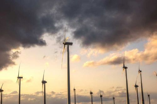 Větrný park u Sandlu: plán až 19 turbín vyvolává přeshraniční debatu