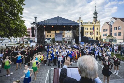 Čermákovo Vysoké Mýto 2026: čtyři orchestry, bohatý program a koncert Janka Ledeckého