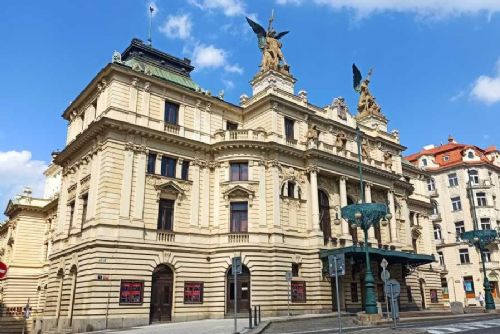 Divadlo na Vinohradech se bude stěhovat do Radiopaláce, návrat plánován nejdříve v roce 2029