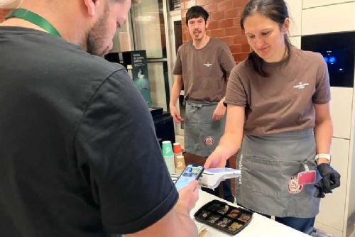 Dukovanské charitativní snídaně přinesly Pohodičce téměř 150 tisíc korun