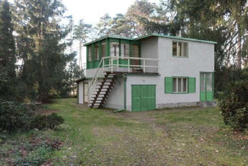 Hrabalova chata v Kersku je nově kulturní památkou