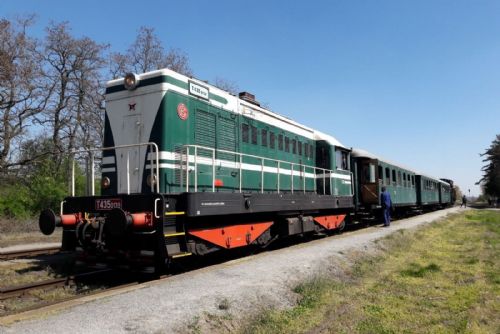 Na Chodské slavnosti do Domažlic nepojede parní Šlechtična. Nasadí Hektora a posílí spoje