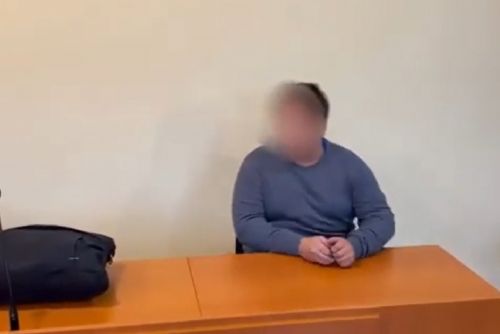 Oběti sexuálních útoků čelí trestům za odmítnutí svědčit
