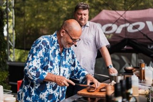 Plzeň hostí Elimon FRESH festival - gurmánské zážitky a koncert Davida Kollera