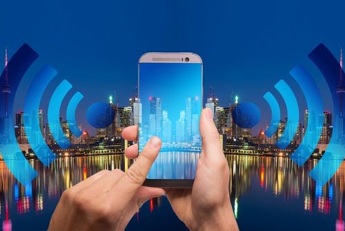 Plzeň znovu okouzlí Barcelonu drony a robotickým psem na Smart City Expo