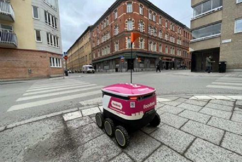 Praha zažije revoluci v rozvozu: autonomní vozítka Foodora na startu