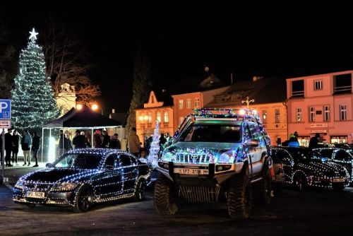 Svítící auta pro Gábinu vyrazí 23.12. z Blovic