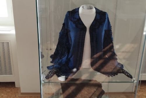 Tachov zve na módu z dob šlechty. Zámek vystaví originální oděvy i doplňky