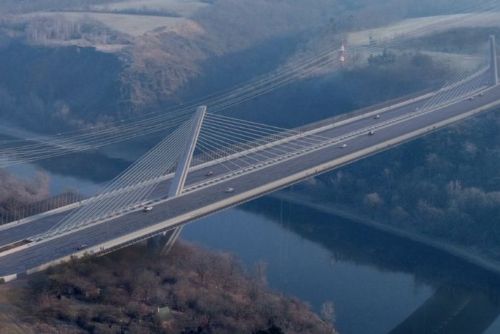 ÚOHS uložil ŘSD pokutu 220 tisíc korun za postup v soutěži na most přes Vltavu u Suchdola